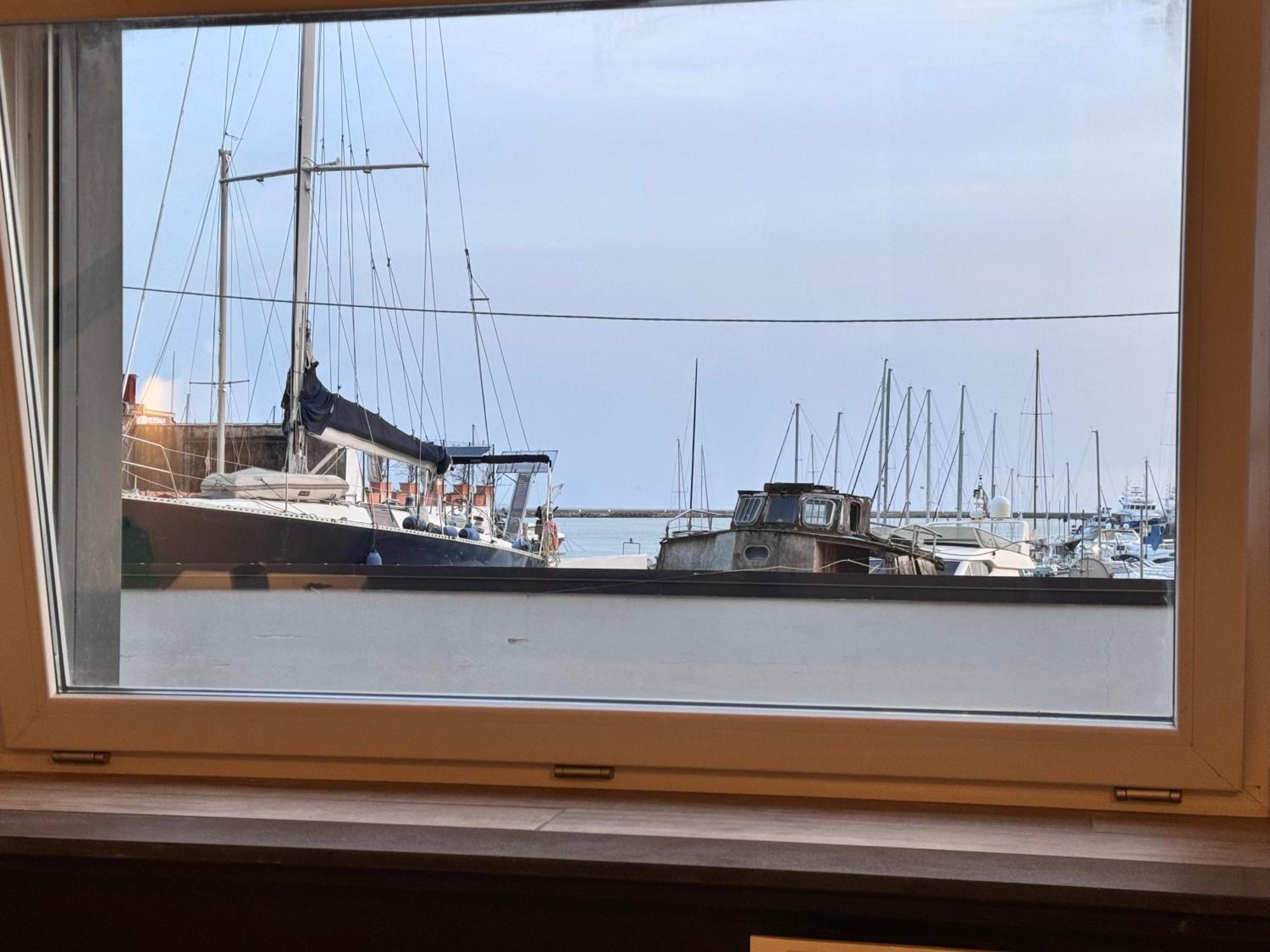 Apartment Dandi Seaport Loft